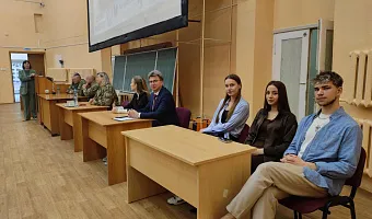 От сердца к сердцу: встреча сотрудников и студентов, активистов патриотических движений с участниками СВО, героями России От сердца к сердцу: встреча сотрудников и студентов, активистов патриотических движений с участниками СВО, героями России
